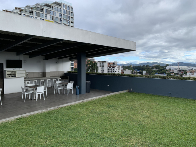 Food & Drinks 5, New Cozy Apartment, Zona 4, ZONA 5