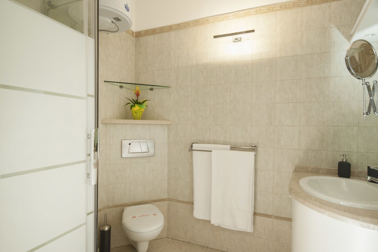 Bathroom 5, At Home Heart of Milan - Manzoni, Milano