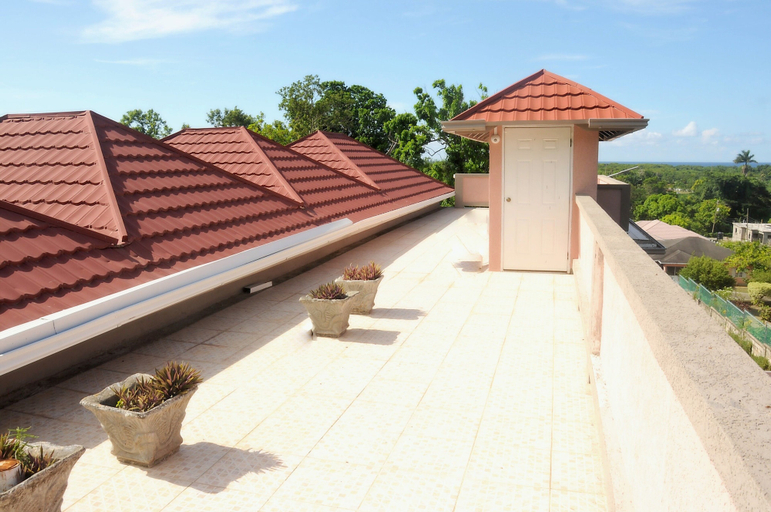 Exterior & Views, Beach-Pool-Sun-family-6 bedroom getaway