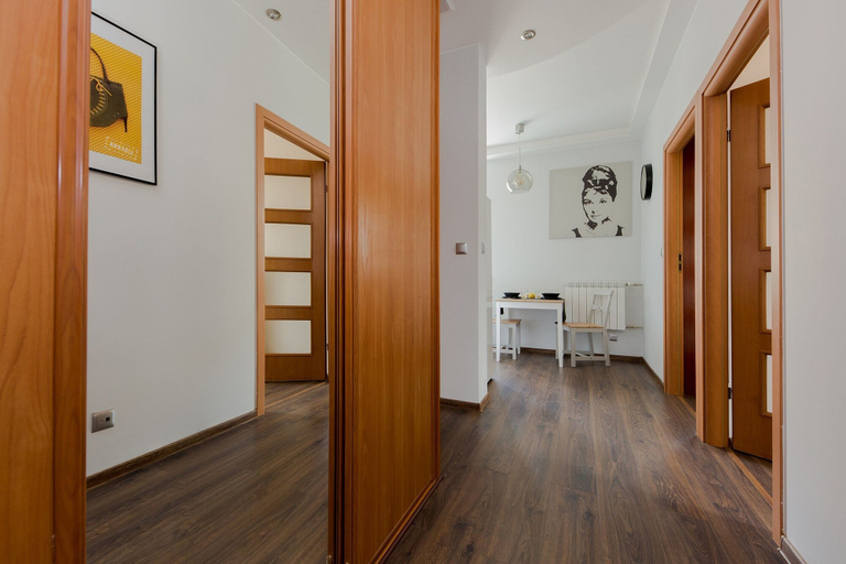 Others 4, ShortStayPoland Staszica B76, Warsaw