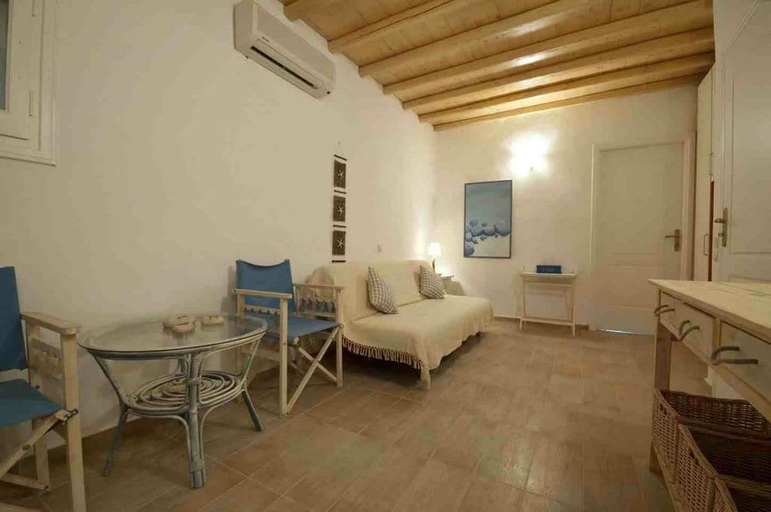 Others 5, Villa Iva, South Aegean