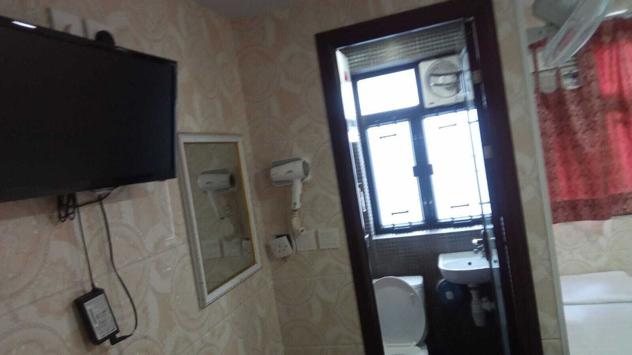 Bathroom 4