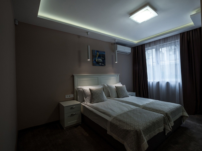 Bedroom 4, Caro Aparthotel, Varna