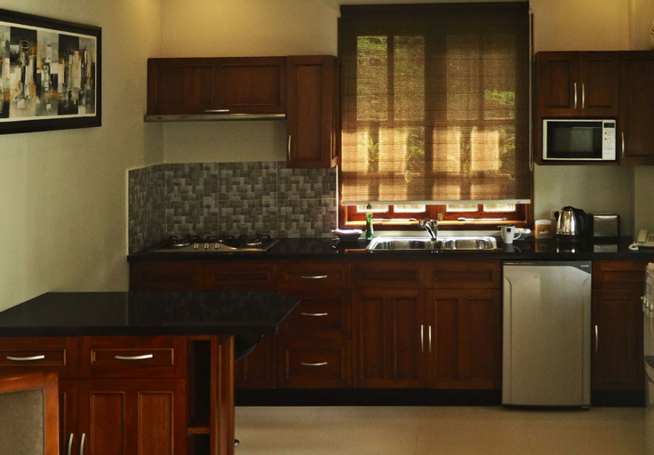 Dining Room 9