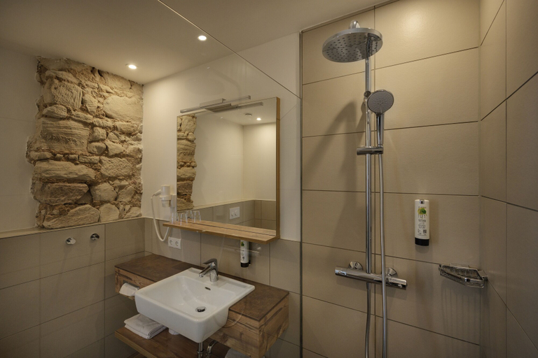 Bathroom 5, ApartHotel Rose Ellwangen, Ostalbkreis