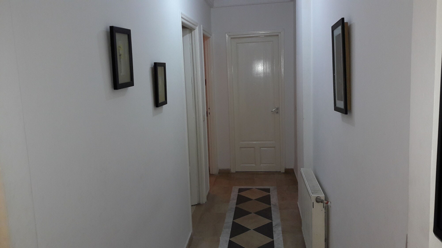 Others 5, Imavac Appartements, Bouhaira