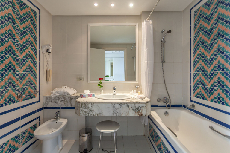 Bathroom 5, El Mouradi Palm Marina, Hammam Sousse