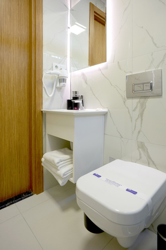 Bathroom 5, Kartal Palace Taksim Square, Beyoğlu