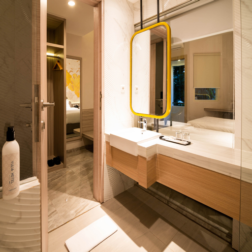 Bathroom 9