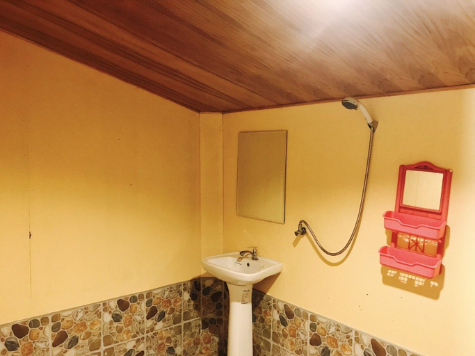 Bathroom 5, Janya Homestay, Ko Yao District