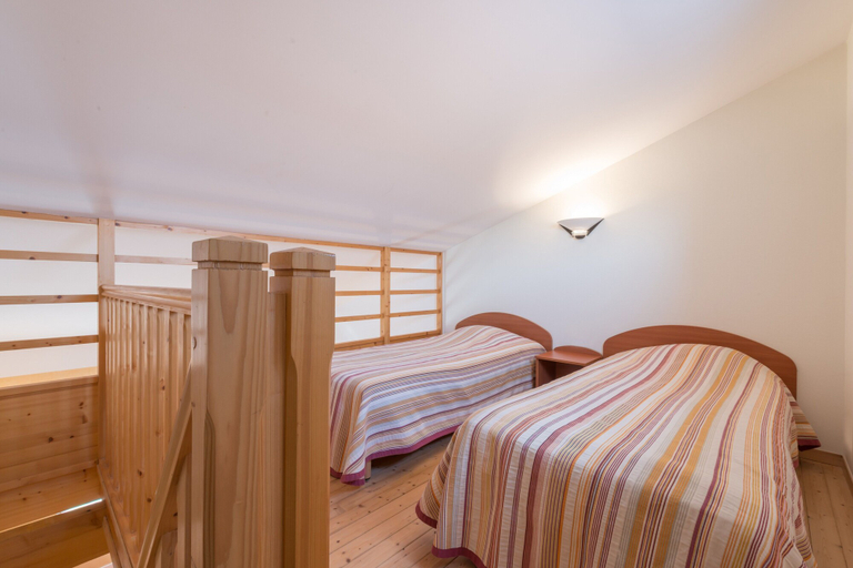 Bedroom 5, Hotel Les Trois Marchands, Deux-Sèvres