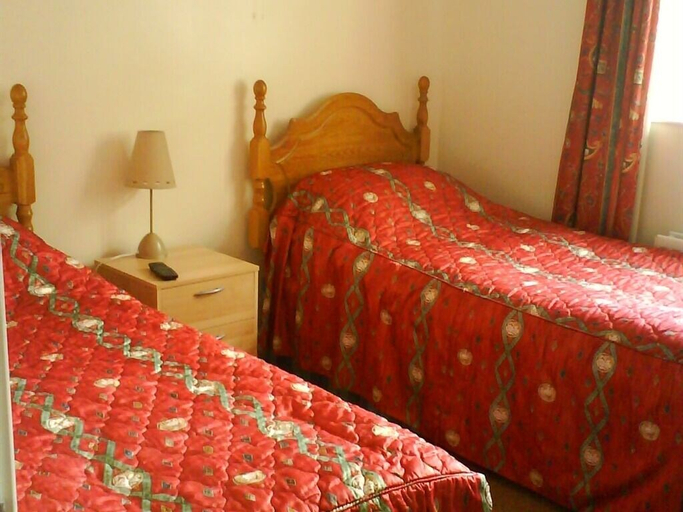 Bedroom 2, Causeway Tavern B&B, Causeway Coast and Glens