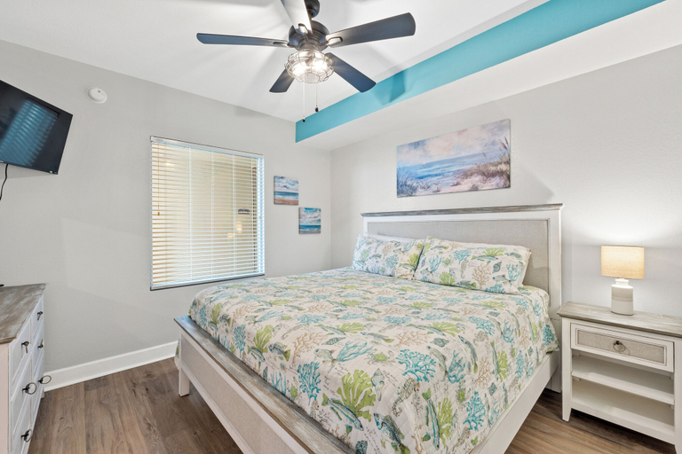 Bedroom 2, Tidewater by Book That Condo, Bay