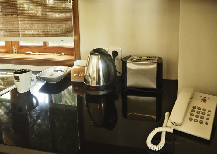 Dining Room 11