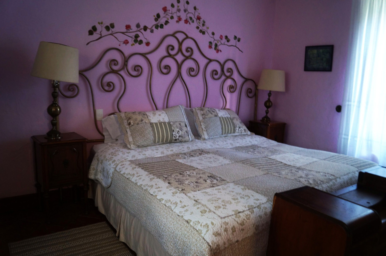 Bedroom 2, La Casa Azul Huasca & Restaurante La Terraza, Omitlán de Juárez