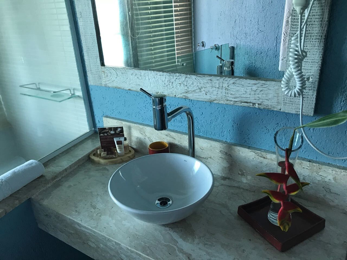 Bathroom 5, Refúgio do Estaleiro, Porto Belo