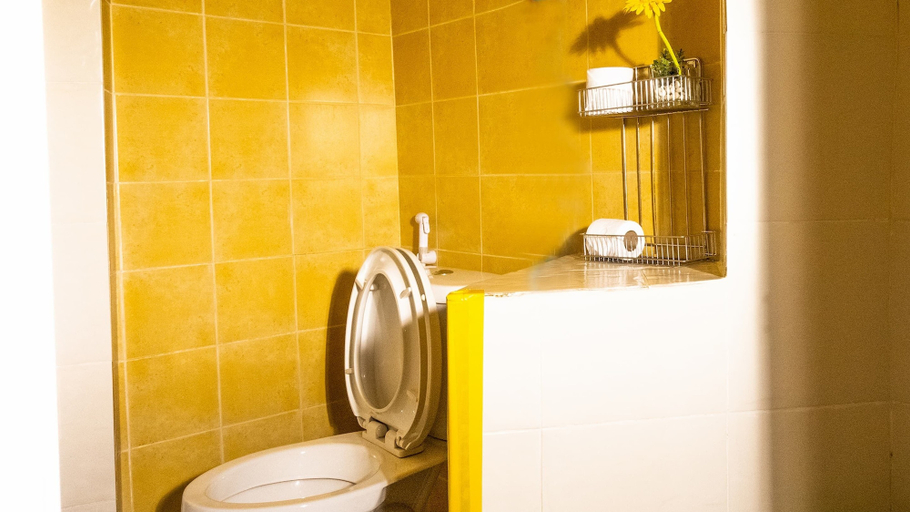 Bathroom 4, Sabina Guesthouse, Phuket Island