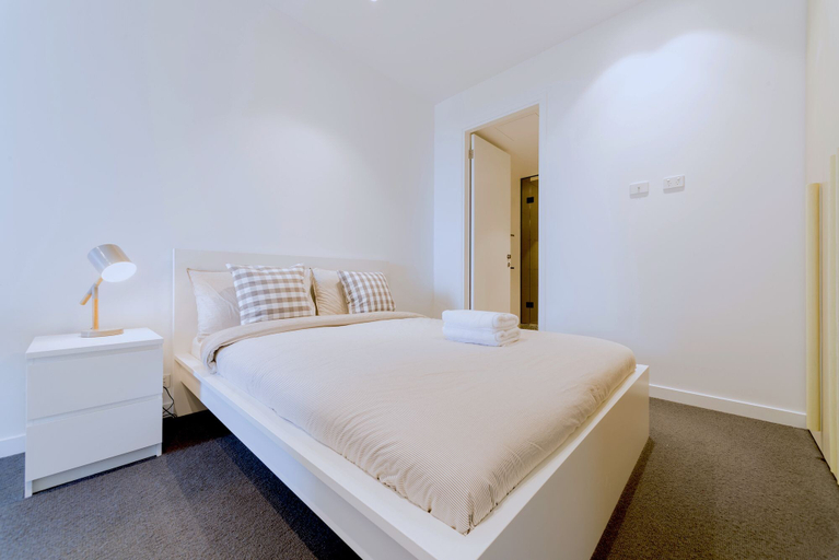 Bedroom 2, Fawkner Apartment Bay-view LXI, Melbourne