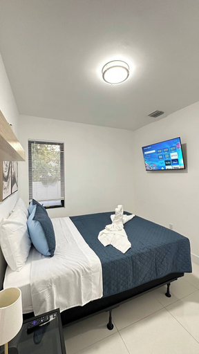 Bedroom 1, Stanza Wynwood Parking Laundry Wifi, Miami-Dade