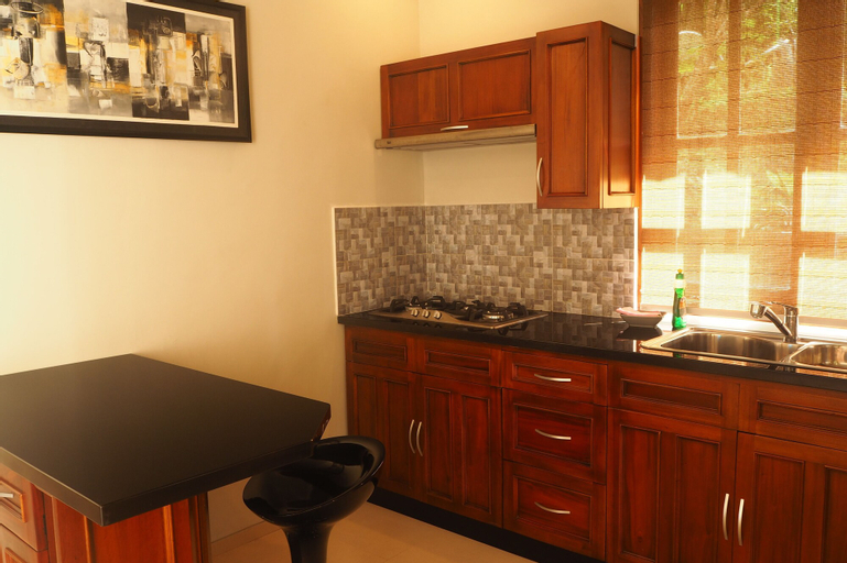 Dining Room 7