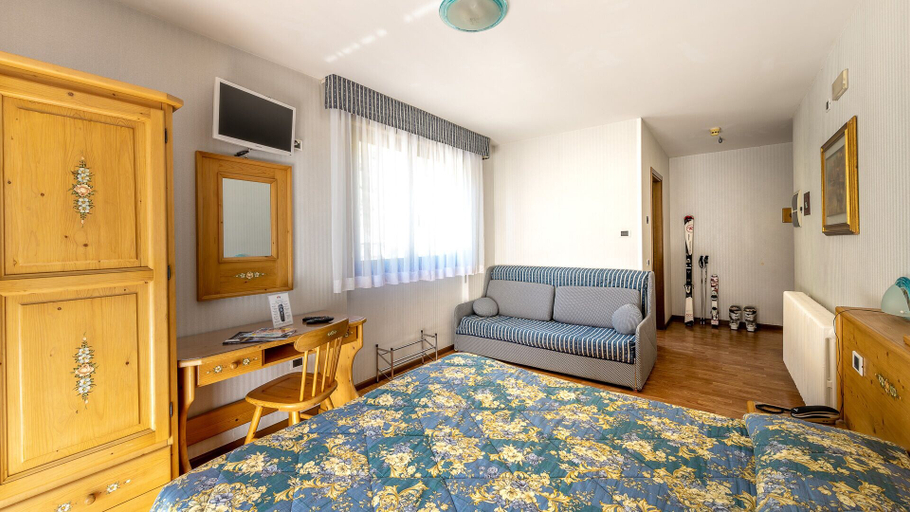 Bedroom 3, Hotel Club Funivia, Brescia