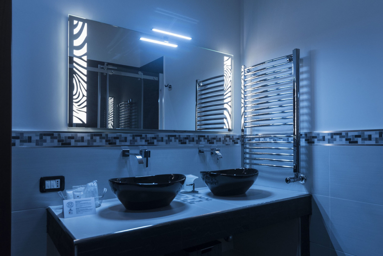 Bathroom 3, Villa Del Cardinale, Latina