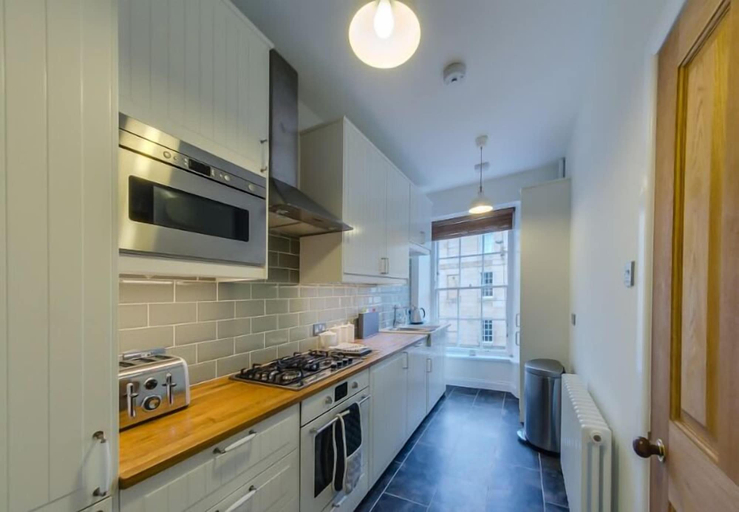 Others 5, JOIVY Luxury New Town Apartment, Edinburgh