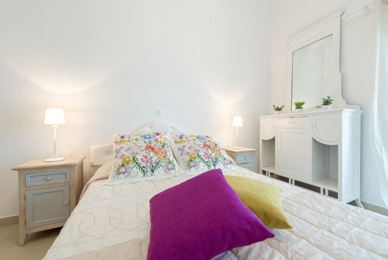 Bedroom 3, Queen of Santorini, South Aegean