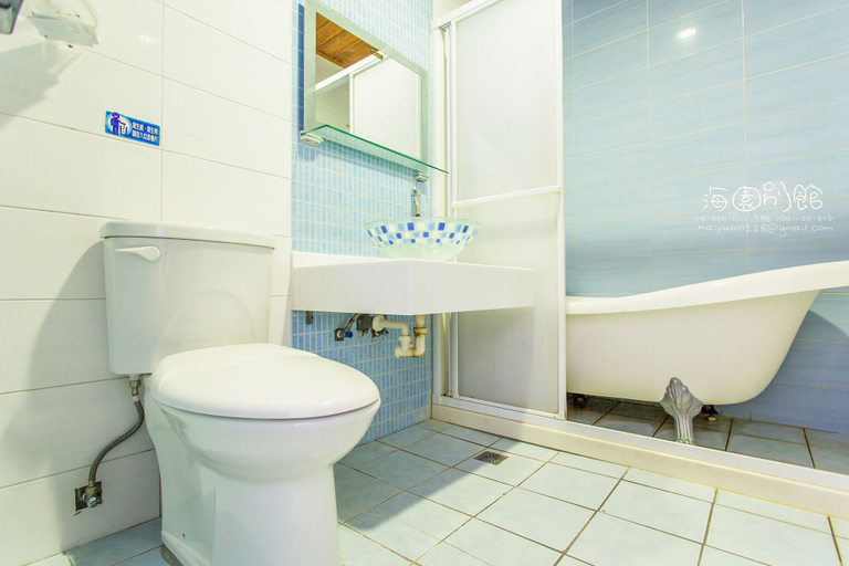 Bathroom 3, Hai Yuan Hotel 2, Pingtung