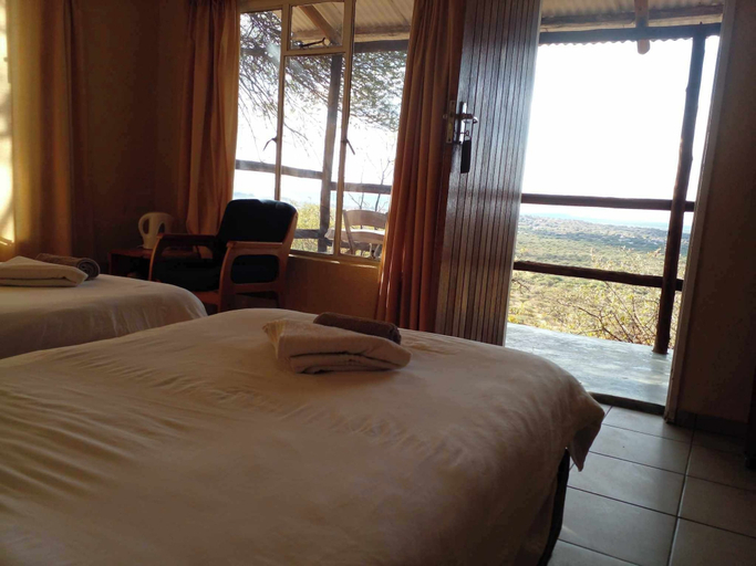 Bedroom, Lentswe Lodge, Serowe