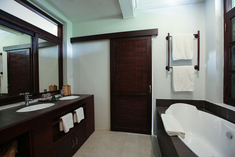 Bathroom 5, The Apsara Rive Droite, Luang Prabang