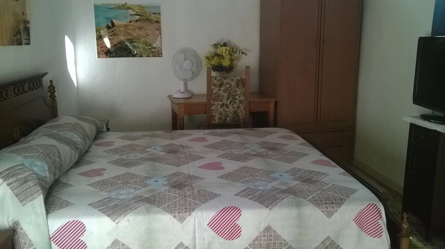 Bedroom 4, Sardinia International House, Oristano