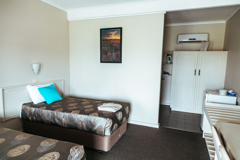 Bedroom 3, The Argent Motel, Broken Hill