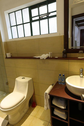 Bathroom 5, Mara River Lodge, Narok West
