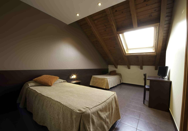 Bedroom 3, Alberg Les Estades, Lleida