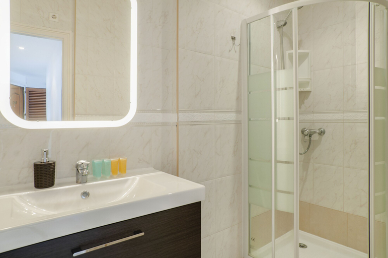 Bathroom 4, Skol Sea Views Apartments, Málaga
