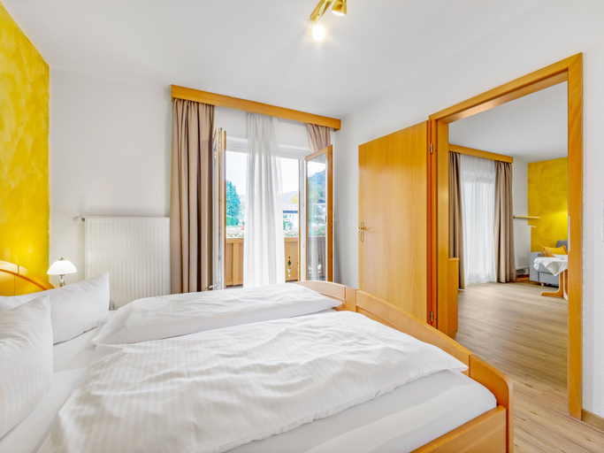 Bedroom 2, Landhotel Gabriele, Traunstein