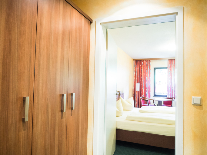 Bedroom 4, WAGNERS Hotel im Frankenwald, Kronach
