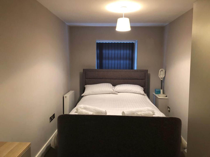 Others 5, Charming 2-bed Apartment in Christchurch, Dorset