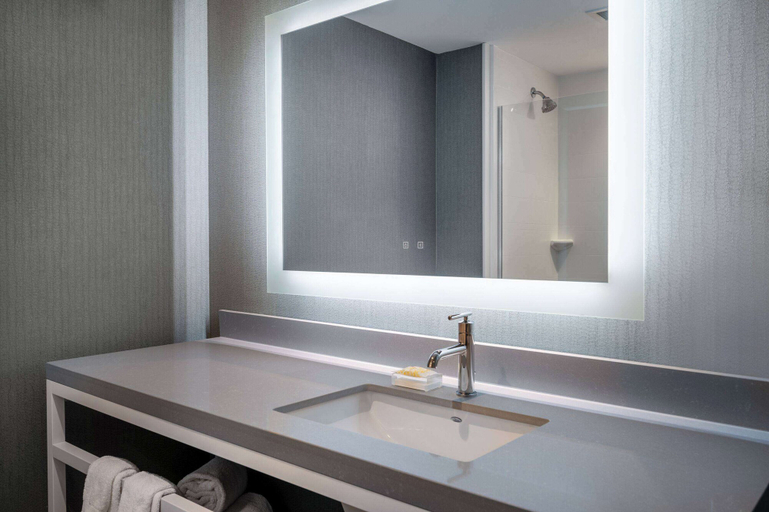 Bathroom 4, Wyndham Westfield, Hamilton