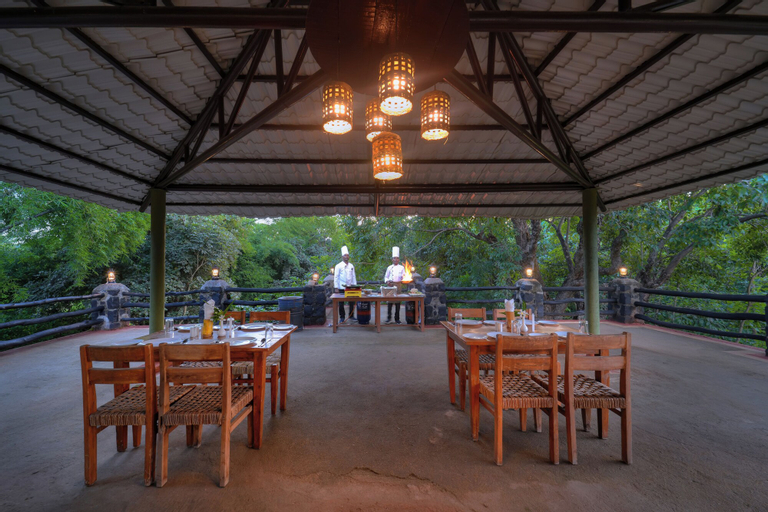 Food & Drinks 4, Aranyak Resort Bandhavgarh, Umaria