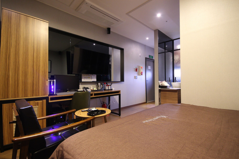 Others 5, Hotel The May, Gangseo