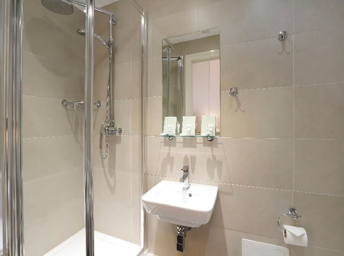 Bathroom 5, Hyde Park Boutique Hotel, London