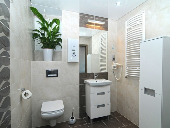 Bathroom 5, Hotel Nanis, Region Hannover