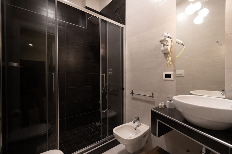 Bathroom 3, Maison Maneli Luxury B&B, Rome