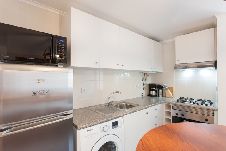 Others 5, Moniz Studio Apartment - by LU Holidays, Lisbon