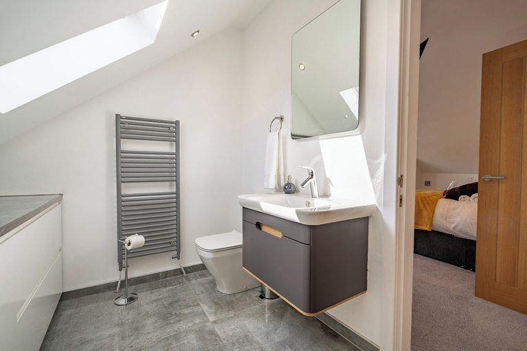 Bathroom 3, Pendle View Sleeps 8 With Hot Tub, Lancashire