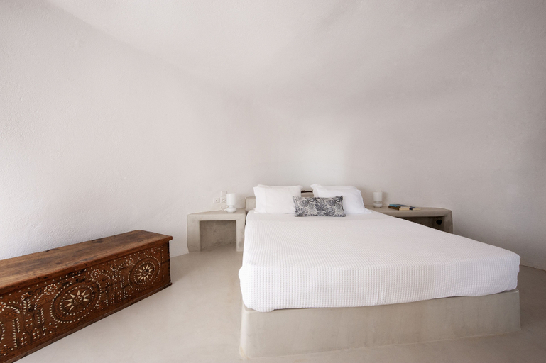 Bedroom 2, Ikia Kriton, South Aegean
