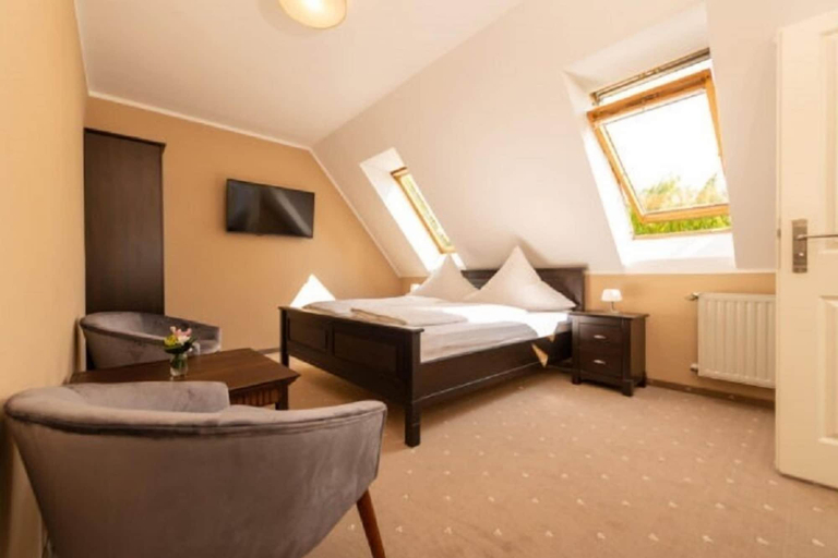 Bedroom 2, Hotel Wasserschlößchen, Burgenlandkreis