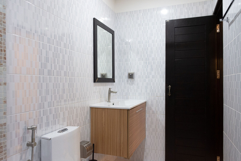 Bathroom 5, Beach Veli, North Ari Atoll